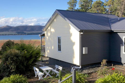 Riversdale Estate Cottages - Whitsundays Accommodation 3