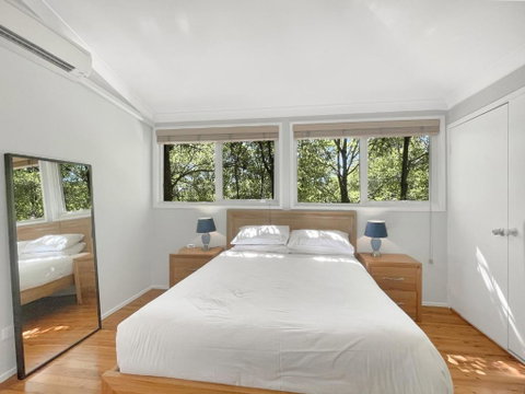 Riverside 3-Bed Townhouse With Spacious Deck & BBQ - Whitsundays Accommodation 3