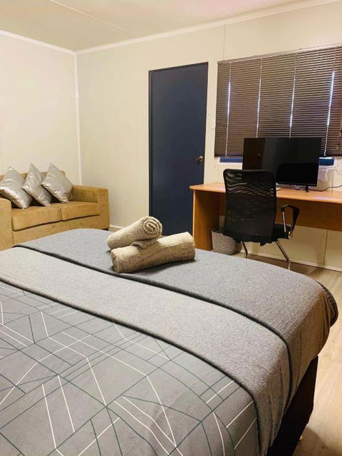 Riverside Hotel - Whitsundays Accommodation 0
