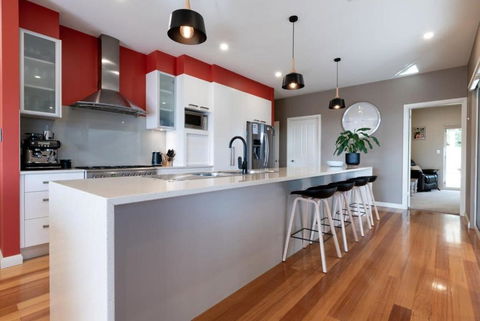 Riverview Escape - Whitsundays Accommodation 1