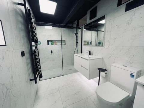 Red Tulip Apartments In Prahran - Whitsundays Accommodation 2