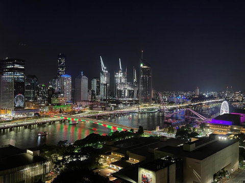 Riverview Haven Prime Spot For NY Fireworks - Whitsundays Accommodation 1