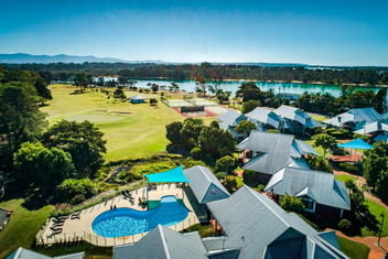 Riverside Holiday Resort Urunga with Whitsundays Accommodation