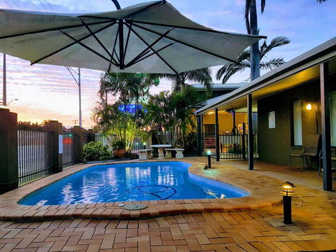 Rockhampton Palms Motor Inn - Whitsundays Accommodation 2