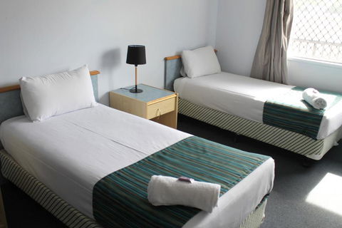 Rocky Glen Hotel Motel Gladstone - Whitsundays Accommodation 1