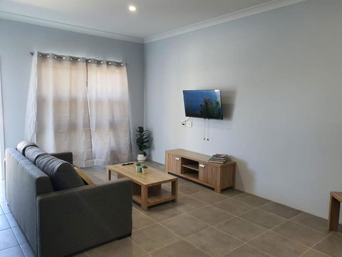 Rosewood Fully Furnished Home - Whitsundays Accommodation 0