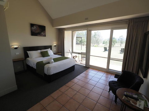 Rothbury Downs - Whitsundays Accommodation 3