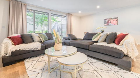 Rousehill 4Br House Close To Train&Shopping&Parks - Whitsundays Accommodation 2