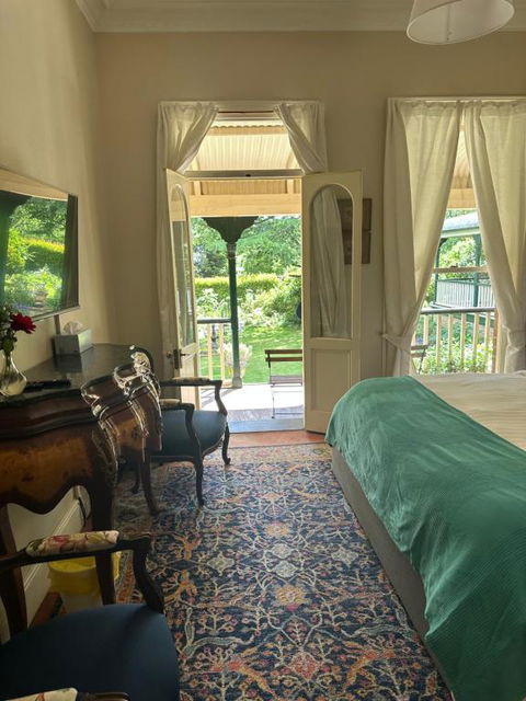 Rowan Brae Historic Guesthouse - Whitsundays Accommodation 1