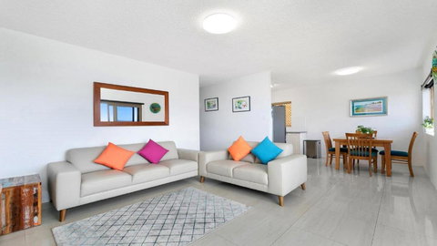 Roweshaven Amazing Views, Close To Beach Accom Holidays - Whitsundays Accommodation 2