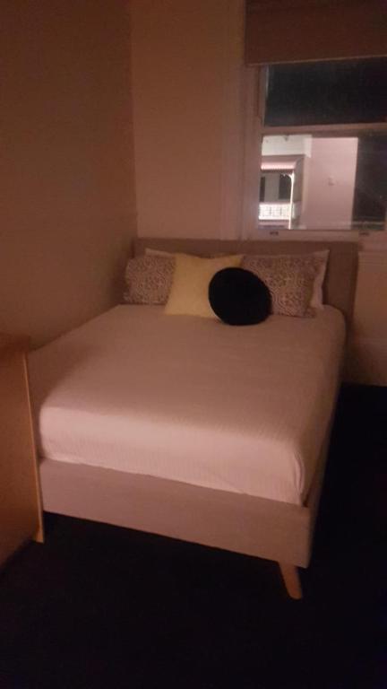 Royal Hotel Yass - Whitsundays Accommodation 0
