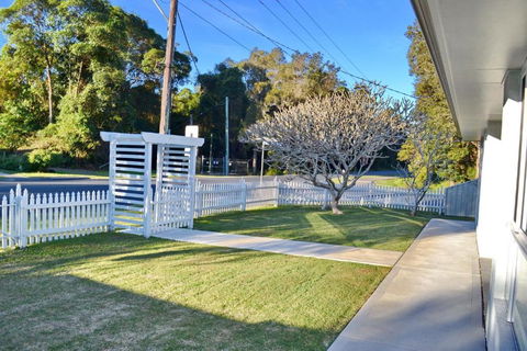 Rudder House - Whitsundays Accommodation 1