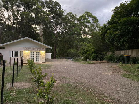 Rural Granny Flat - Pet Friendly - Whitsundays Accommodation 2