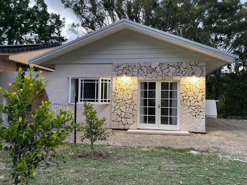 Rural Granny Flat - Pet Friendly - Whitsundays Accommodation 0