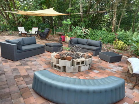 Rustic Retreat - Whitsundays Accommodation 3