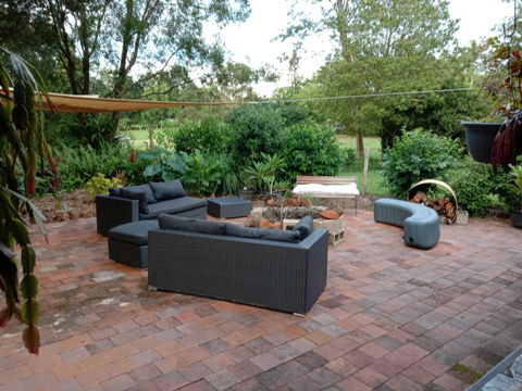 Rustic Retreat - Whitsundays Accommodation 2