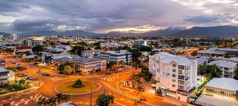 Rydges Esplanade Resort Cairns - Whitsundays Accommodation 2