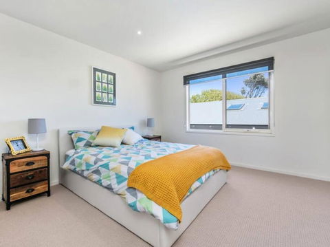 RYE/BLAIRGOWRIE FAMILY ENTERTAINER.. - Whitsundays Accommodation 1