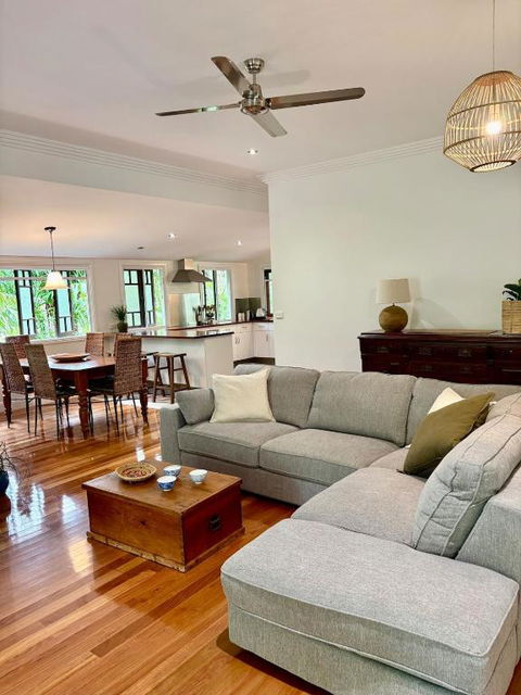 Sage House - Whitsundays Accommodation 0