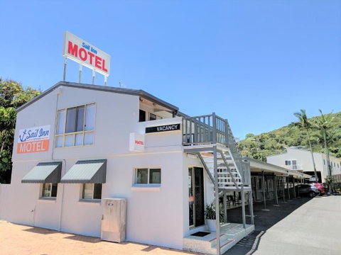Sail Inn Motel - Whitsundays Accommodation 0