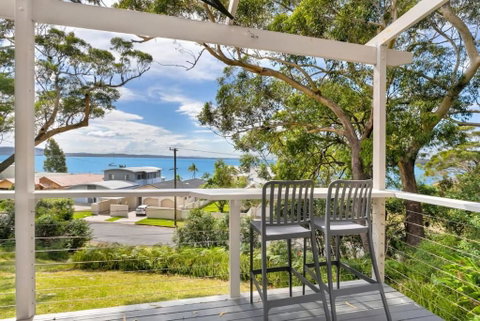 Sally Beach House With Ocean Views - Whitsundays Accommodation 0