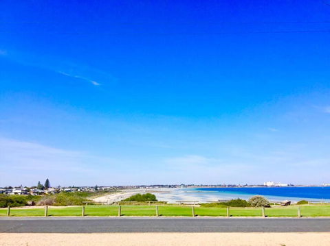 SALT @ North Beach WALLAROO (absolute Beachfront) - Whitsundays Accommodation 0