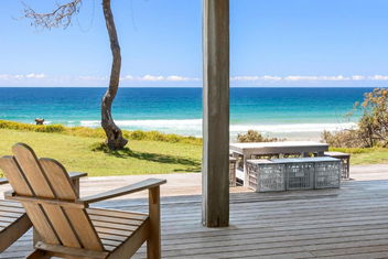 Saltwater Beach House with Whitsundays Accommodation
