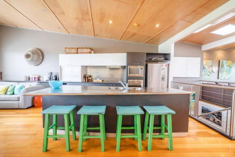 Saltwater 5 - Sleeps 8 - Close To Main Beach - Whitsundays Accommodation 1