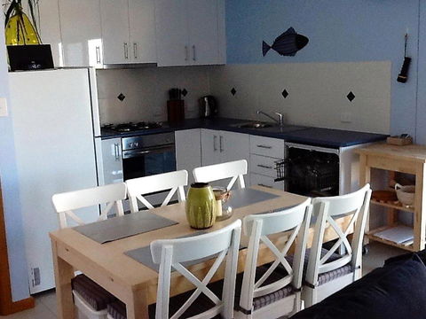 Salty Air Apartments Kingscote Kangaroo Island - Whitsundays Accommodation 1