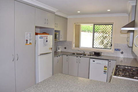 Salty Kisses - Bring Your Own Linen. - Whitsundays Accommodation 2