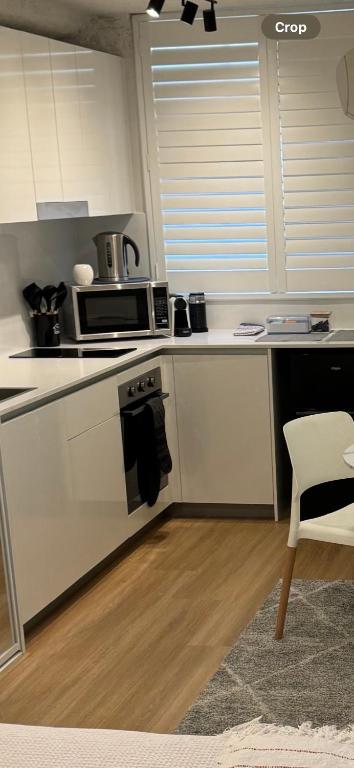 Sam The Central Studio - Whitsundays Accommodation 3