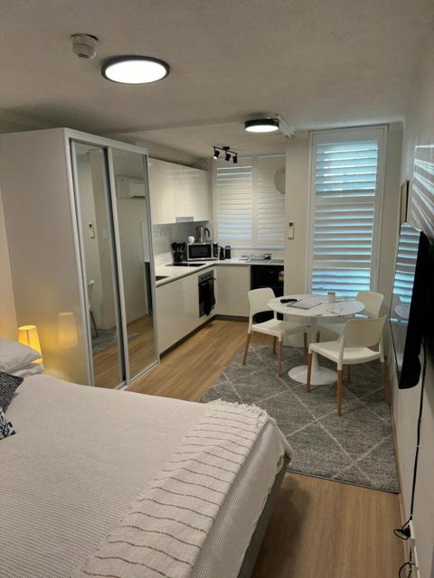 Sam The Central Studio - Whitsundays Accommodation 0