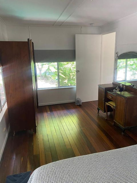 Samantha - Whitsundays Accommodation 2