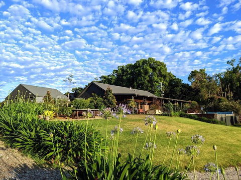 Samsara Farm Cottage - Stunning Hinterland Oasis - Whitsundays Accommodation 0