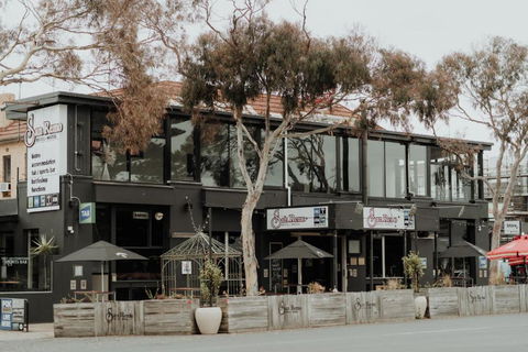 San Remo Hotel Motel - Whitsundays Accommodation 0