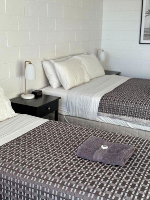 San Remo Hotel Motel - Whitsundays Accommodation 1