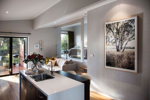 Sanctum - Whitsundays Accommodation 2
