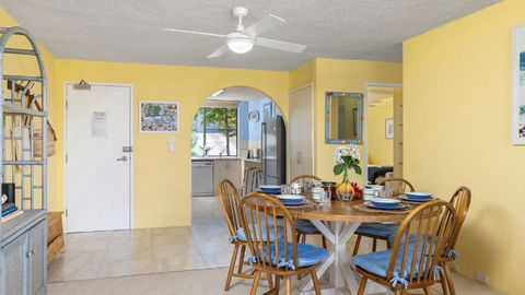 Sand And Sea - Whitsundays Accommodation 2