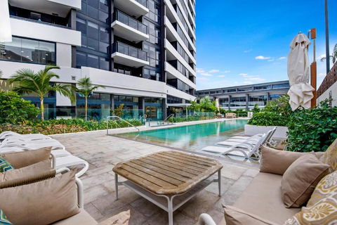 Ruby Building - Self Contained, Privately Managed Apartments - Whitsundays Accommodation 0