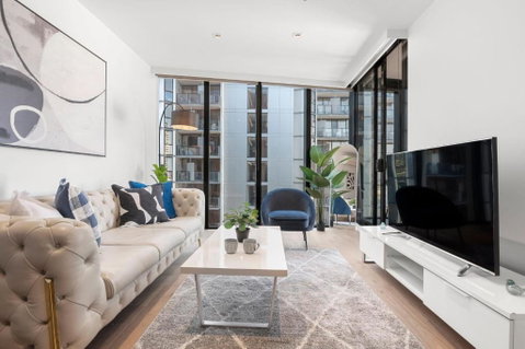 Rooftop Pool Stunning Apt At Marvel Stadium With Free Parking - Whitsundays Accommodation 1