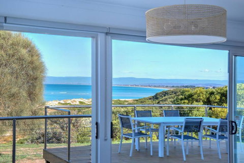 Sandbar Beach House - Whitsundays Accommodation 0