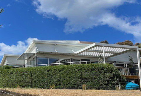 Sandbar Beach House - Whitsundays Accommodation 1