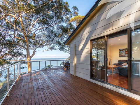 Sandbar View - Whitsundays Accommodation 2