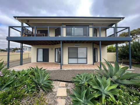 Sandcastle - A Esplanade Place, Stunning Views - Whitsundays Accommodation 3