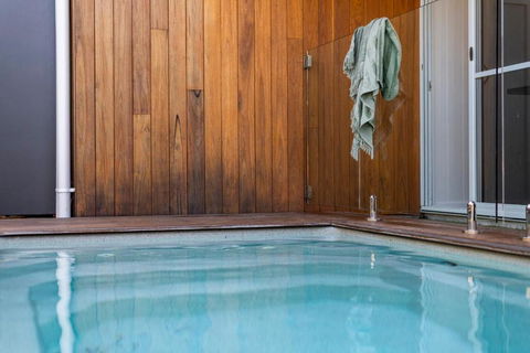 Sandhurst - Oceanstays - Whitsundays Accommodation 2