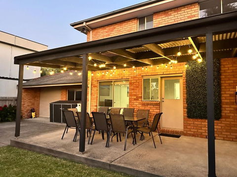 Sandy Beach House Cowes - Whitsundays Accommodation 0