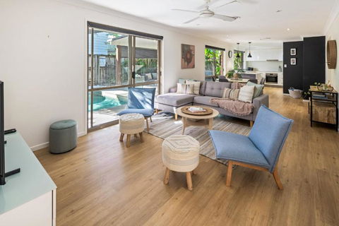 Sandy Dunes Retreat Pet-Friendly Wurtulla Home - Whitsundays Accommodation 2