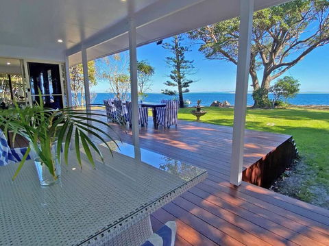 SANDY SHORES - Whitsundays Accommodation 1