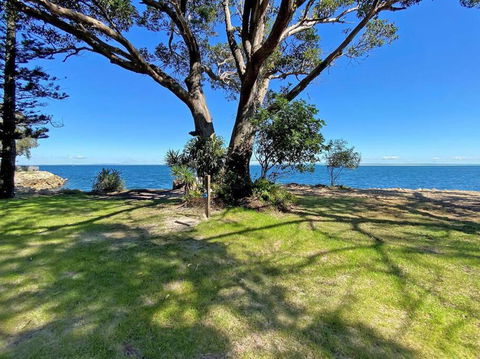 SANDY SHORES - Whitsundays Accommodation 3