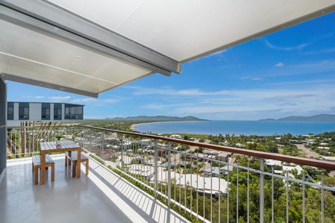 SEA-Renity II - Whitsundays Accommodation 0